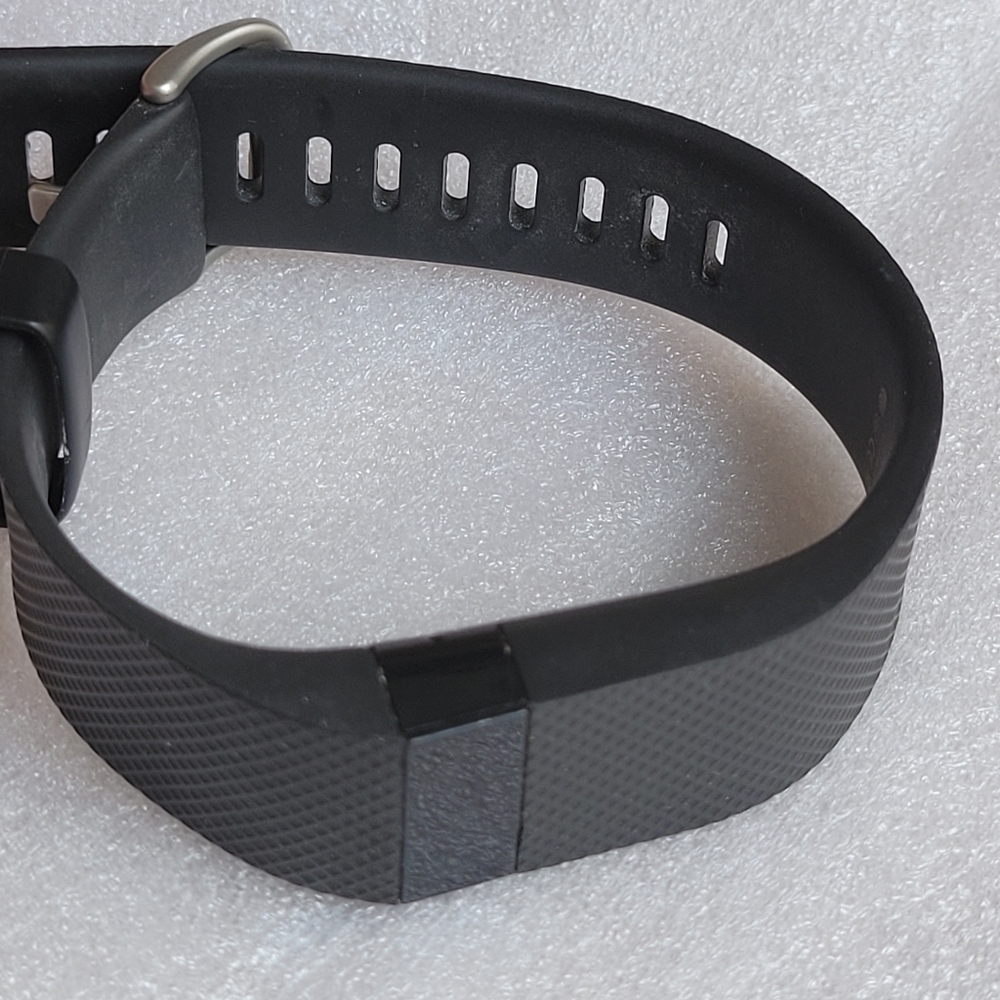 Fitbit Tracker - image 4